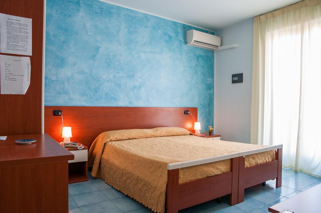 Megaron Hotel Pozzallo Exteriör bild